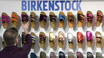 Birkenstock Aktie steigt zweistellig: Sandalenhersteller wächst kräftig, Kursrally auf Rekordhoch
