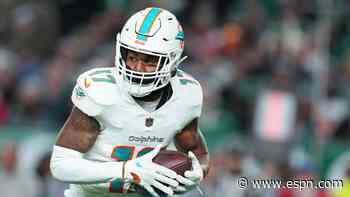 Sources: Fins giving Waddle $84.75M extension
