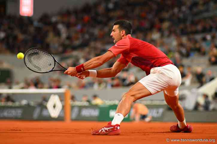 Novak Djokovic eases past Roberto Carballes Baena at Roland Garros