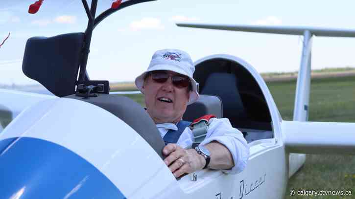 Kerry Stevenson, 65, identified as pilot who died in southern Alberta glider crash