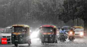 Monsoon arrives early, and simultaneously in Kerala, northeast