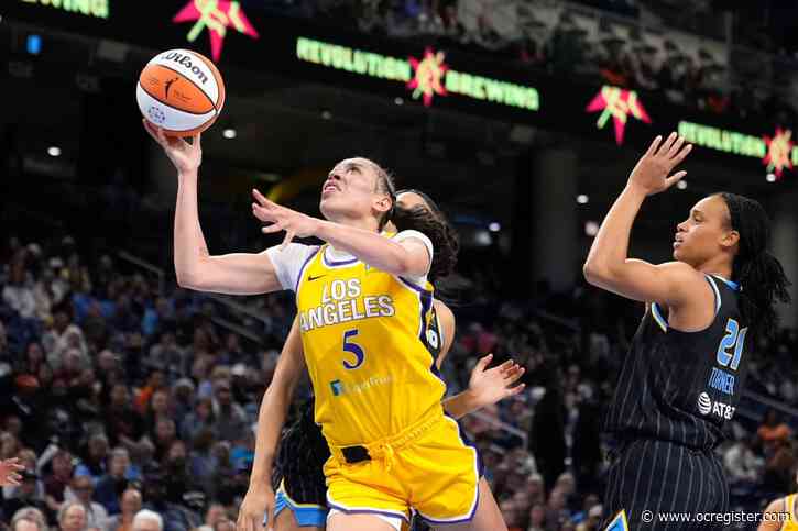 Sparks can’t escape early hole in loss to Chicago