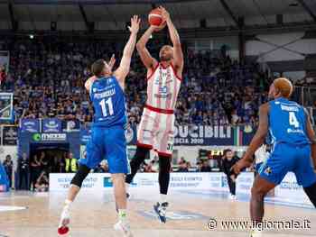 Basket, l'Olimpia Milano espugna Brescia e conquista la finale scudetto