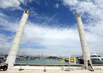 "Que c'est laid", "Horrible", "C'est moche": les deux colonnes dressées à l'entrée du port d'Antibes (très) largement critiquées