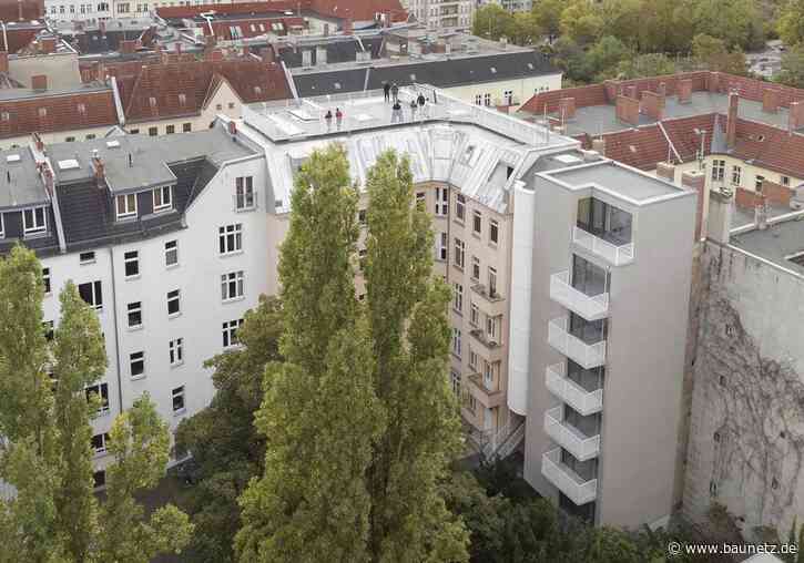 Lücke mit Ausblick
 - Wohnungsbau in Berlin von Max Hacke und Leonhard Clemens