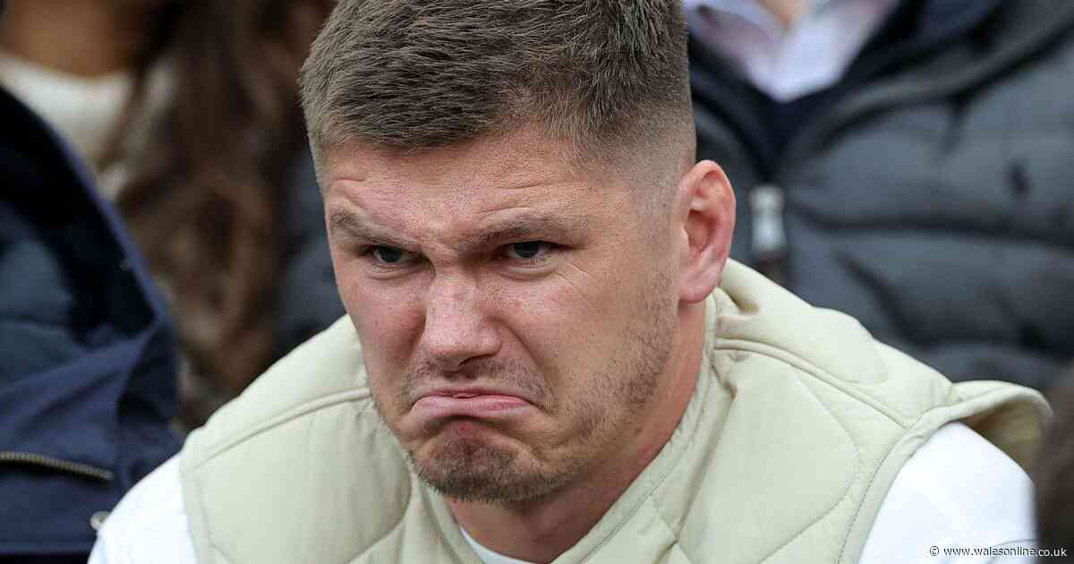 Owen Farrell 'hates' England team-mate with a passion after drunken toilet row