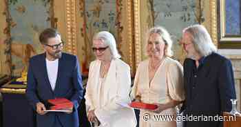 ABBA-leden weer voor even samen: Zweedse groep krijgt hoge koninklijke onderscheiding