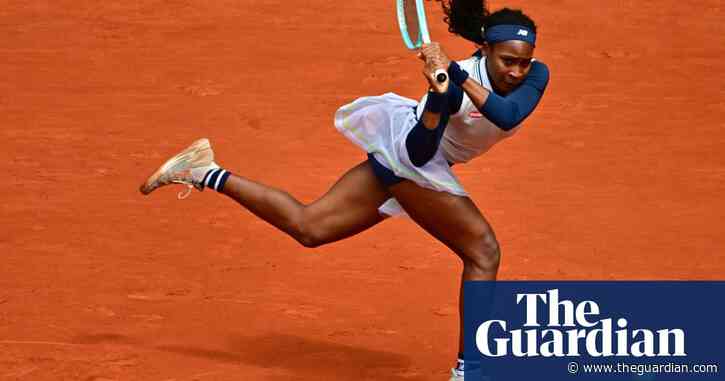 Coco Gauff matches US greats at French Open win as Iga Swiatek marches on