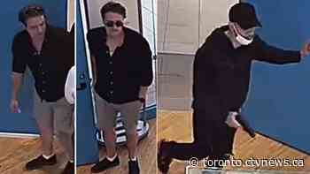 Police release video of suspects wanted in armed robbery at North York jewelry store