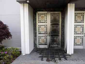 Arson attack chars doors at Vancouver synagogue, says Jewish Federation
