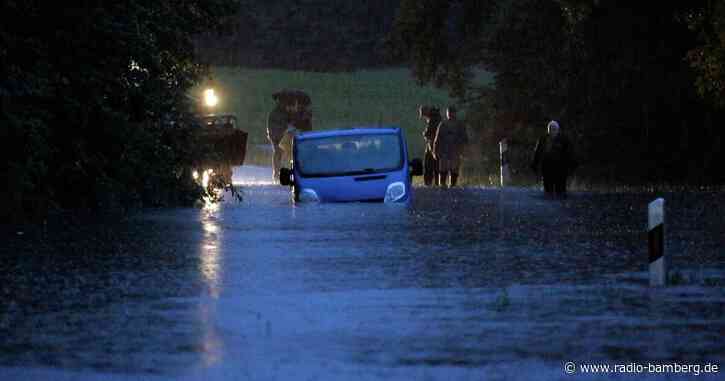 Mehrfamilienhaus in Lindau evakuiert: Straßen überflutet