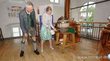 Frisch gewählte Bierkönigin Linnea Klee im Schlossbräu Valley