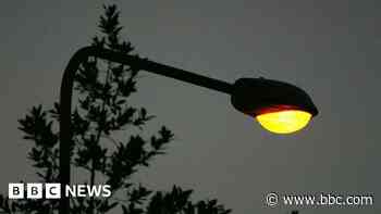 More streetlights to be turned off or dimmed