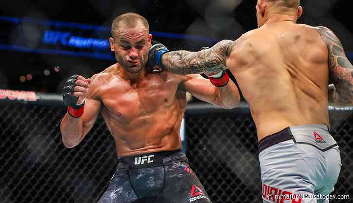 UFC free fight: Dustin Poirier mauls Eddie Alvarez in vicious TKO win