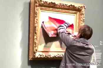 Klimaatactiviste plakt Monet-schilderij af in Musée d’Orsay in Parijs