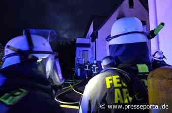 FW-AR: Gebäudebrand in Neheim