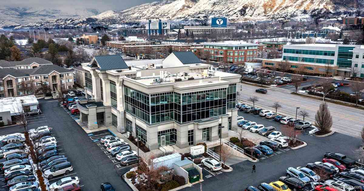 Utah County will pay an expert to help prosecutors who are deciding whether to charge an OB-GYN accused of multiple sexual assaults