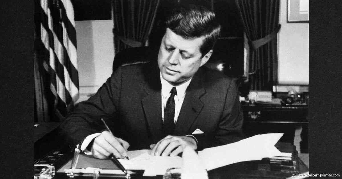 JFK Doodles Made Night Before Assassination Sold for $34K