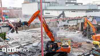 Footbridge demolished in bus station rebuild