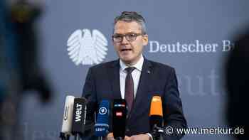 Leicht verletzt: CDU-Politiker Kiesewetter an Wahlkampfstand angegangen