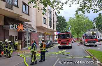 FW-BO: Brand in einem Hotelzimmer, 35 Personen gerettet