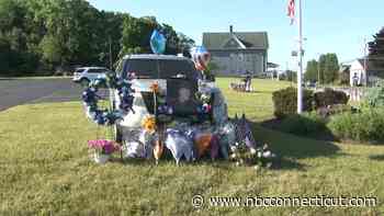 Memorial grows for fallen state trooper in Southington