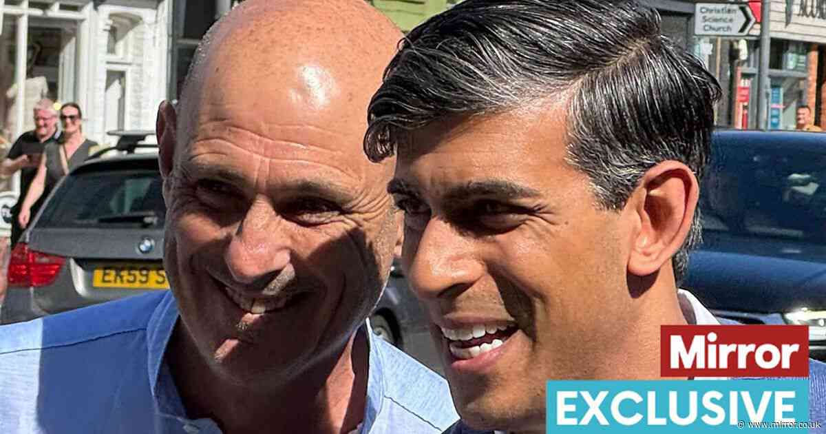 Rishi Sunak poses with former Kremlin lobbyist who's now a Tory General Election candidate