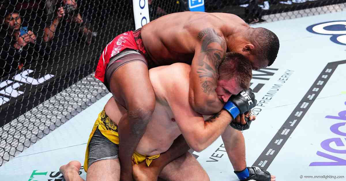 UFC 302 video: Jailton Almeida easily chokes out Alexandr Romanov inside of a round