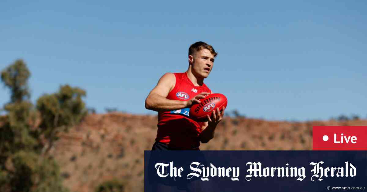 AFL 2024 round 12 LIVE updates: Demons start with confidence against Dockers in Alice Springs clash
