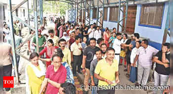 Lok Sabha polls: Kolkata turnout takes a hit over weather-EVM snag combo