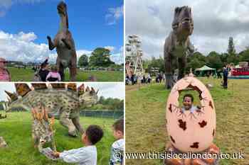 Dinosaurs in the Park Danson Park - last chance to visit