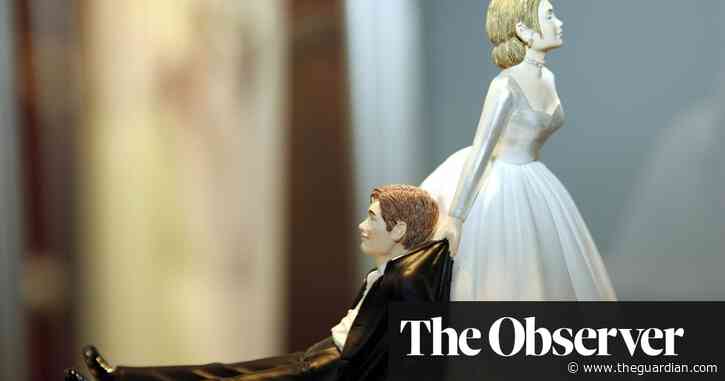 I don’t want to invite my alcoholic dad to my wedding | Ask Philippa