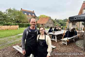 Sofie (41) en Brecht (35) toveren eigen tuin om tot zomer pop-upbar ’t Veldhoekske: “Fijn om dit met familie te kunnen doen”