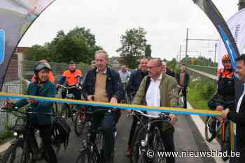 Gerarda maakt de brug: voortaan kan je veilig fietsen boven het drukste kruispunt van de stad
