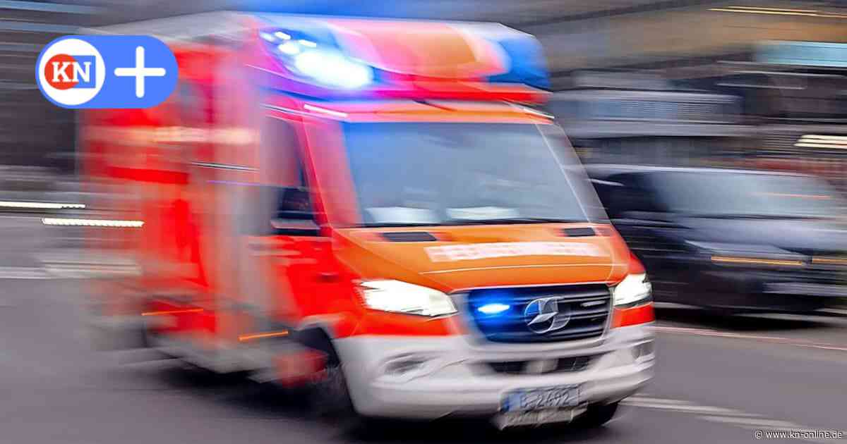 Auto überschlägt sich in Neumünster: Fünf Verletzte
