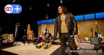 Rezension: Rocko Schamonis „Dorfpunks“ im Landestheater Rendsburg