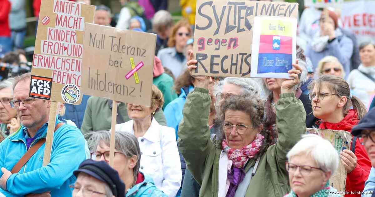 Demonstrantionen gegen Rechtsextremismus auf Sylt