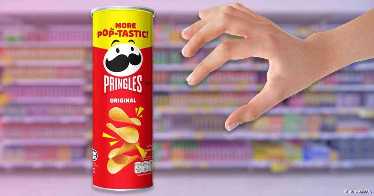 Thief said ‘once you pop, you can’t stop’ after stealing 17 tubes of Pringles