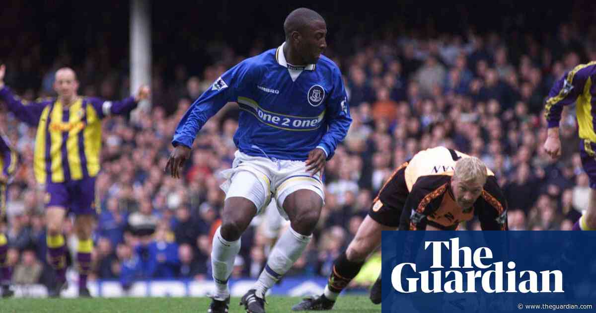 Everton send message of support to seriously ill Kevin Campbell