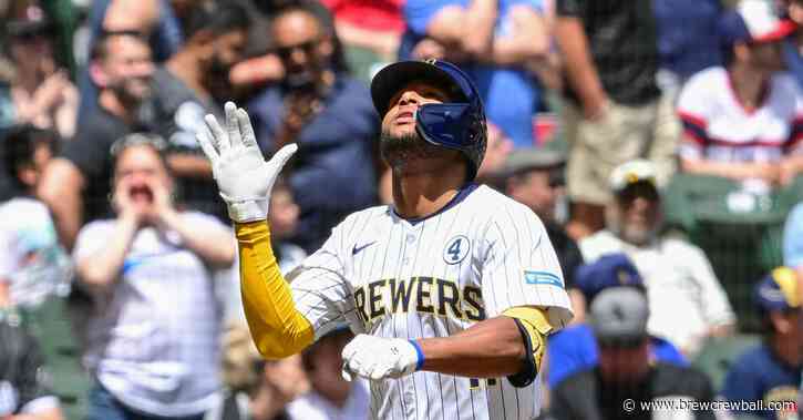Brewers get third straight comeback win, sweep White Sox