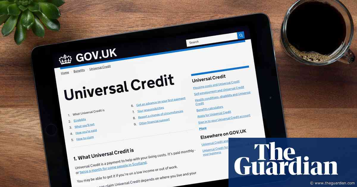 Half of universal credit claimants ‘lose money through automatic DWP deductions’