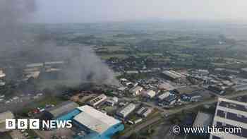 Crews tackle huge industrial estate fire involving 3,000 pallets