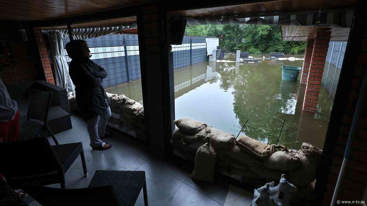 Hochwasser "ernst und kritisch": Anwohner sollen unbedingt Anweisungen befolgen