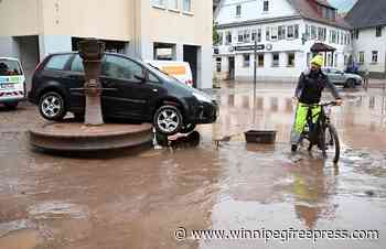 2 people have died in floods in southern Germany. The situation remains tense