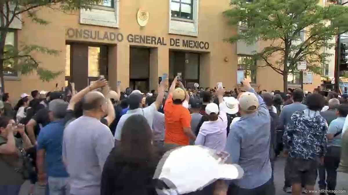 Voters waited in line for hours in Chicago to cast ballots in Mexico election
