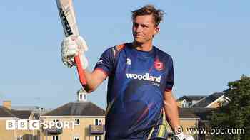 Pepper pleased to 'kick on' to first Essex century