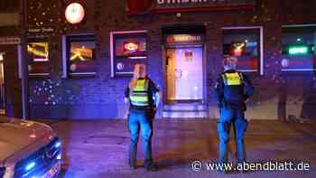 An der B73: Bewaffnete Polizisten stürmen berüchtigte Bar