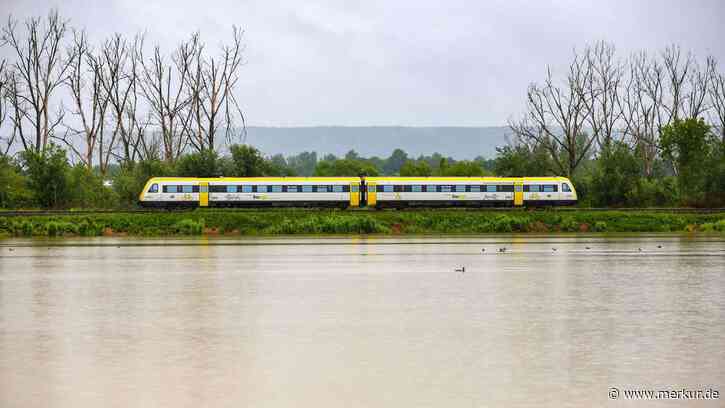 Mehrere Bahnstrecken im Südwesten wegen Hochwassers gesperrt