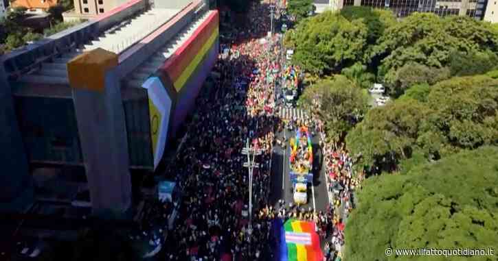 San Paolo, folla oceanica alla parata dell’orgoglio Lgbtqia+: oltre tre milioni sull’avenida Paulista