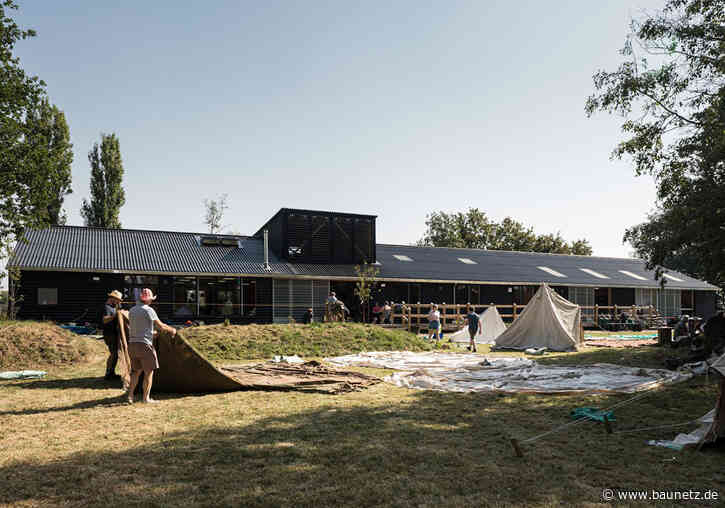Basis fürs Sommercamp
 - Mole Architects und Invisible Studio bei Cambridge